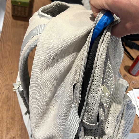 Bruxe backpack patent leather and canvas - Picture 2 of 6